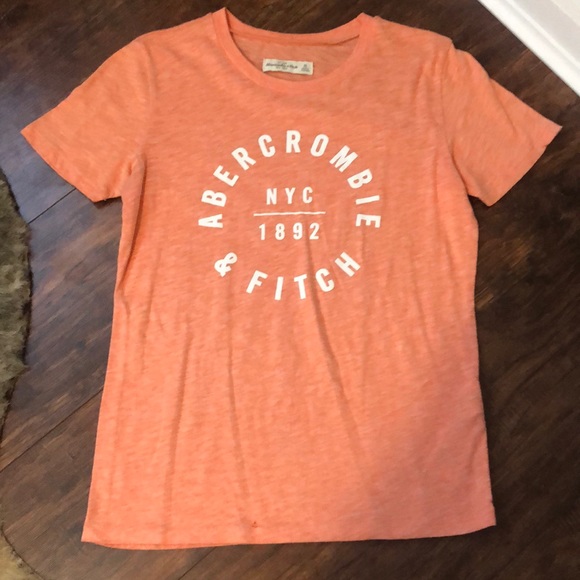 Abercrombie & Fitch Tee ($5 or less w/ bundle) - Picture 1 of 3